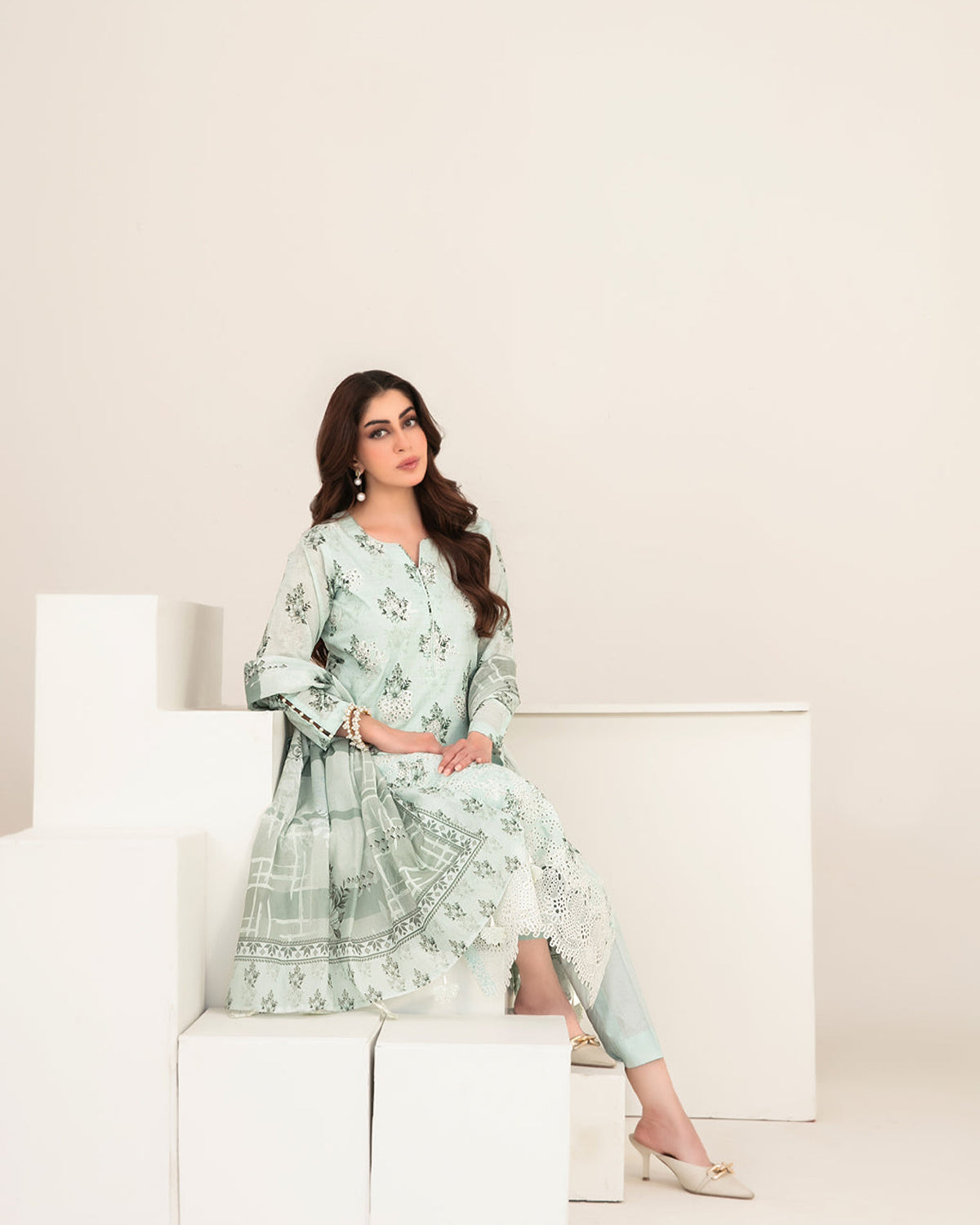 Meem 3pcs Un-Stitched Emb Printed Lawn [D-3862]