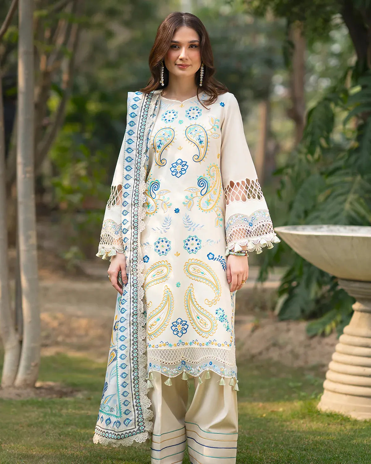 AN-005 | 3 PC Lawn